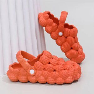 NWT Women's Indoor & Outdoor Slingback Bubble Slides, Solid Nonslip EVA Slippers